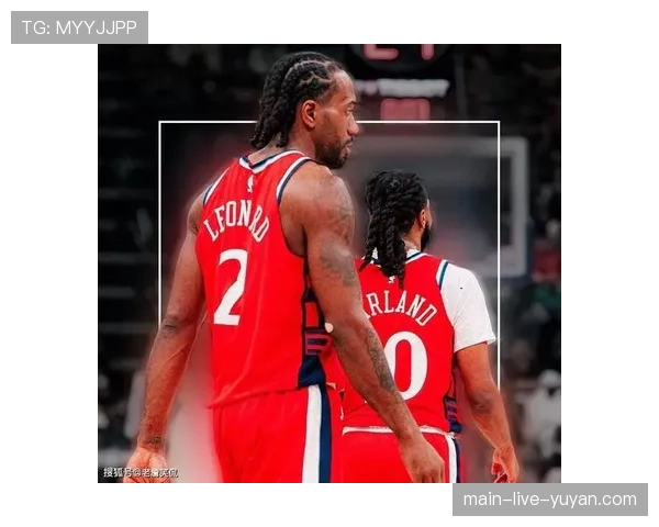 加兰12中8三分命中率66.7% 快船外线战术为其设计大量挡拆 加兰12中8三分命中率66.7% 快船外线战术为其设计大量挡拆